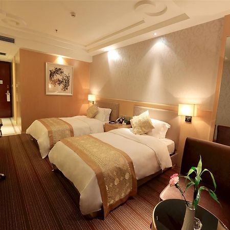 Golden Mountain International Hotel Laiyang Экстерьер фото