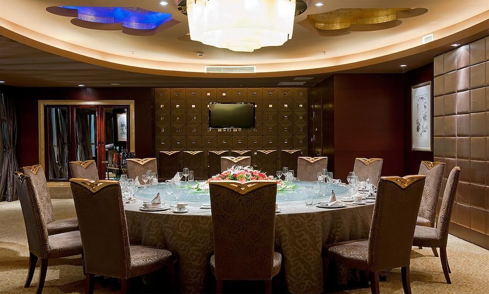 Golden Mountain International Hotel Laiyang Экстерьер фото