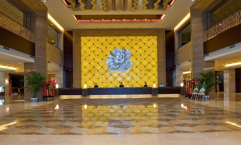 Golden Mountain International Hotel Laiyang Экстерьер фото