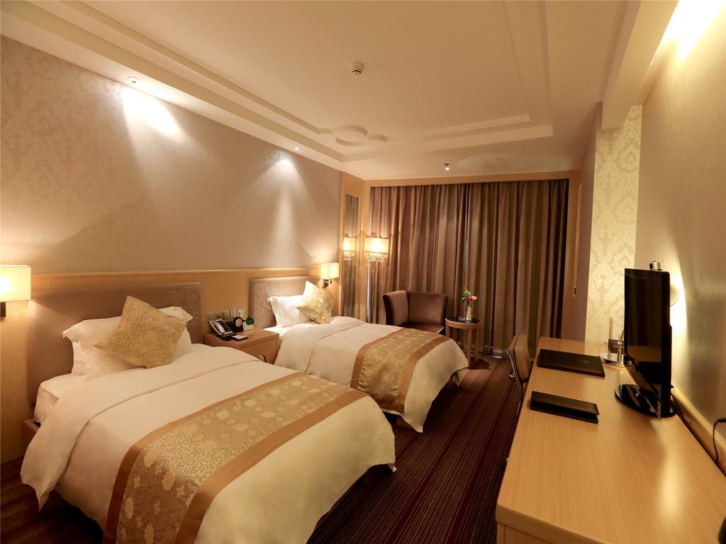 Golden Mountain International Hotel Laiyang Экстерьер фото