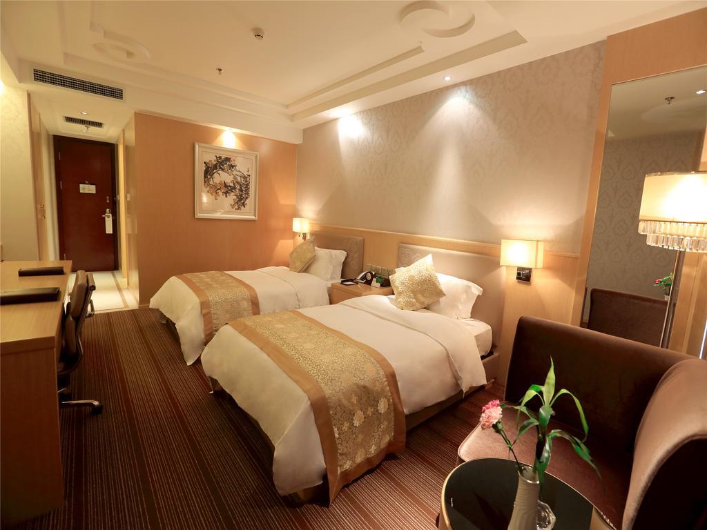 Golden Mountain International Hotel Laiyang Экстерьер фото