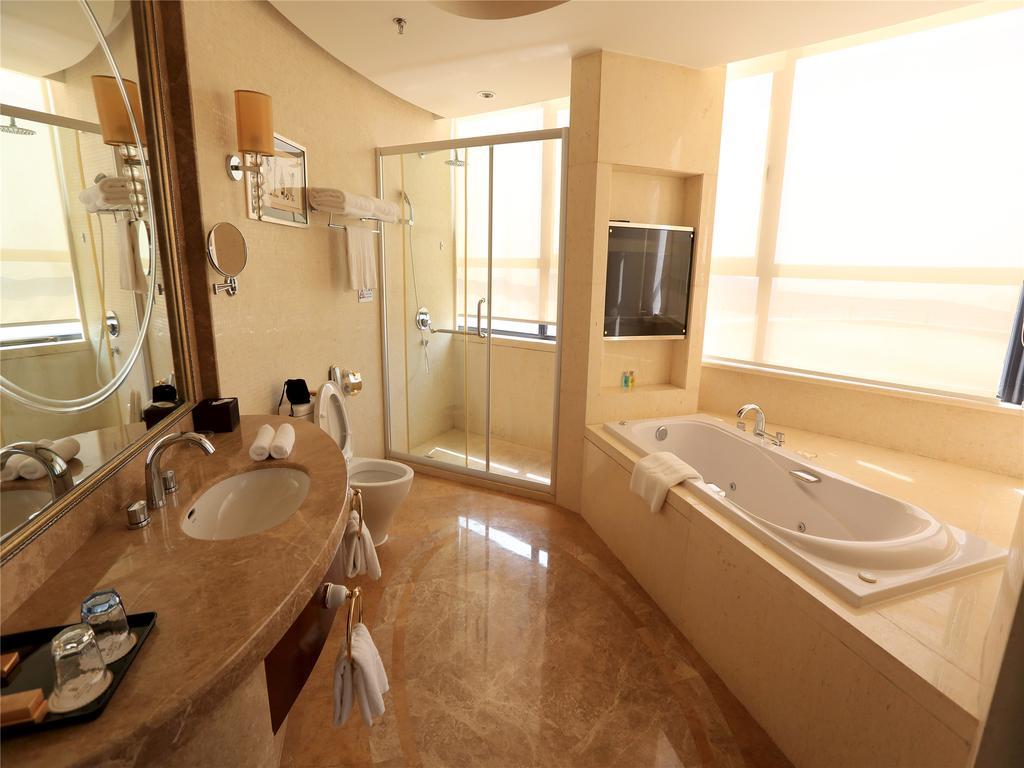 Golden Mountain International Hotel Laiyang Экстерьер фото