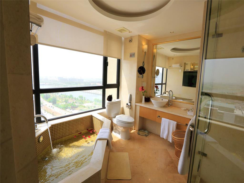 Golden Mountain International Hotel Laiyang Экстерьер фото